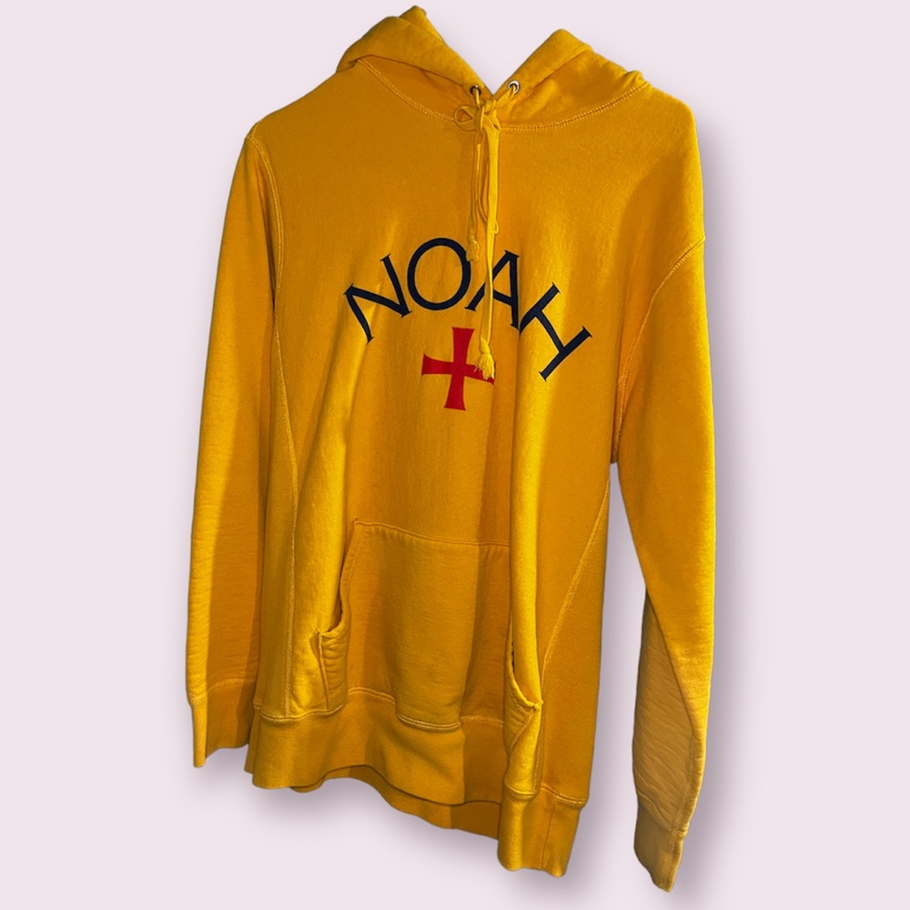 noah hoodie yellow cross large red